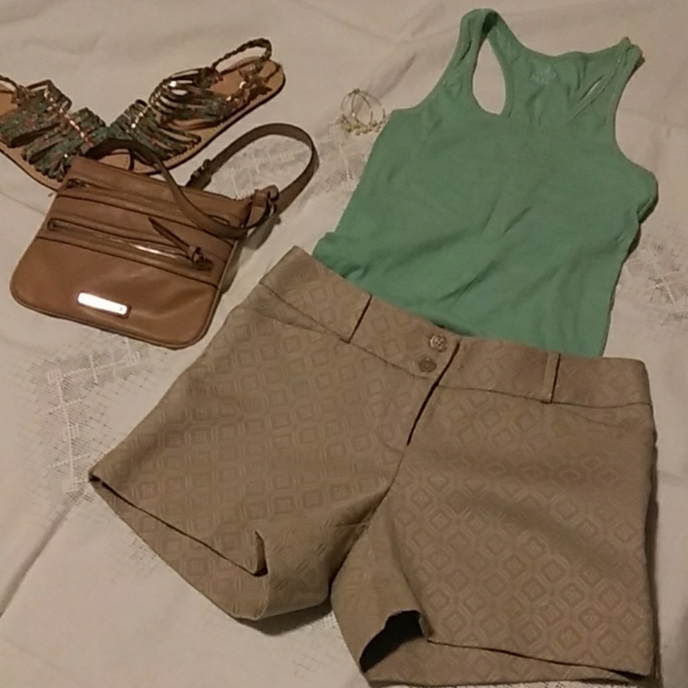 TAILORED SHORT